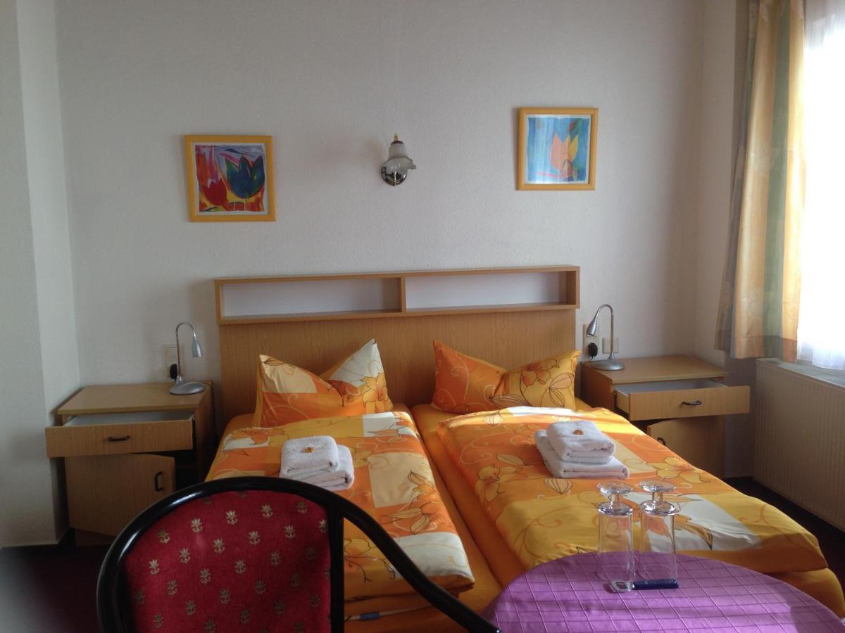 Pension Anna Lobau Bagian luar foto